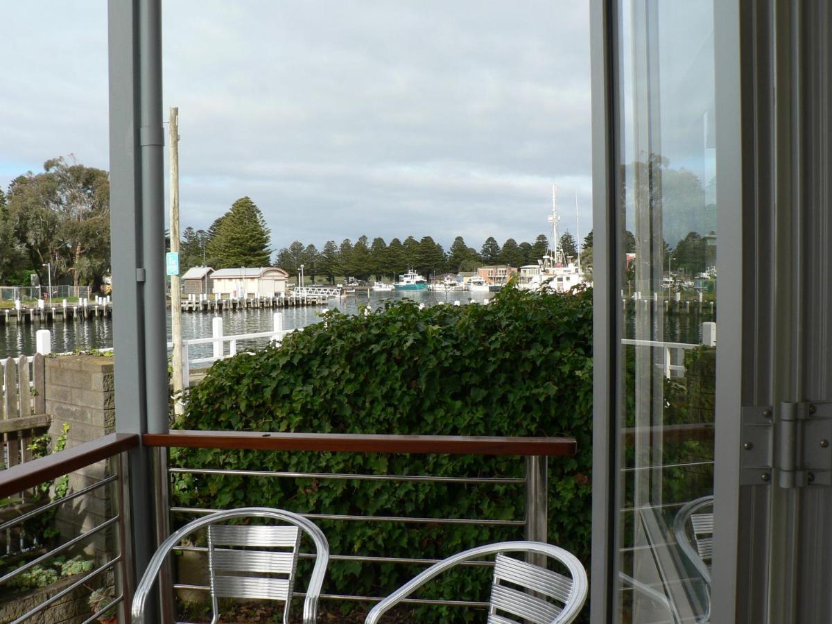The Boatshed Waterfront B&B Порт Феъри Екстериор снимка